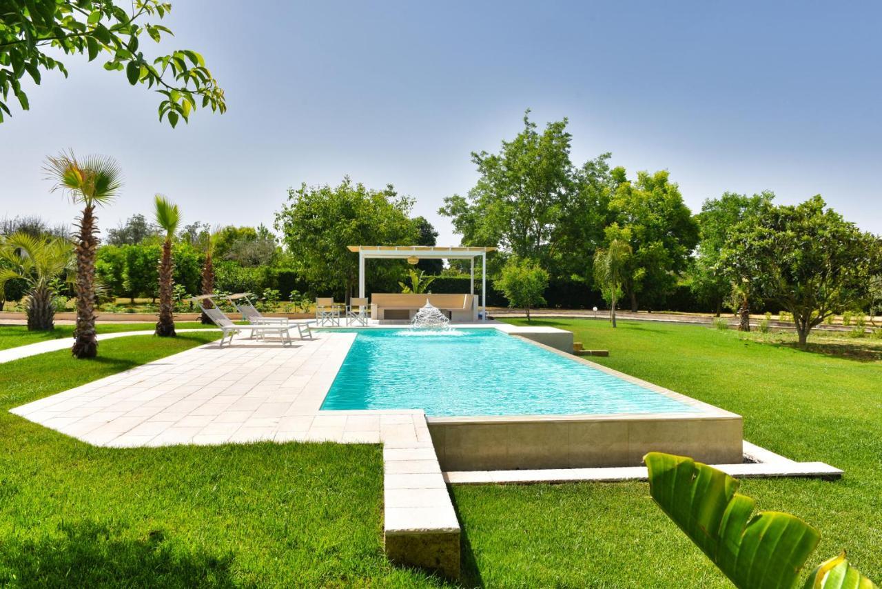 Villa Sirgole Rosa With Pool, Galatina Cutrofiano Zewnętrze zdjęcie