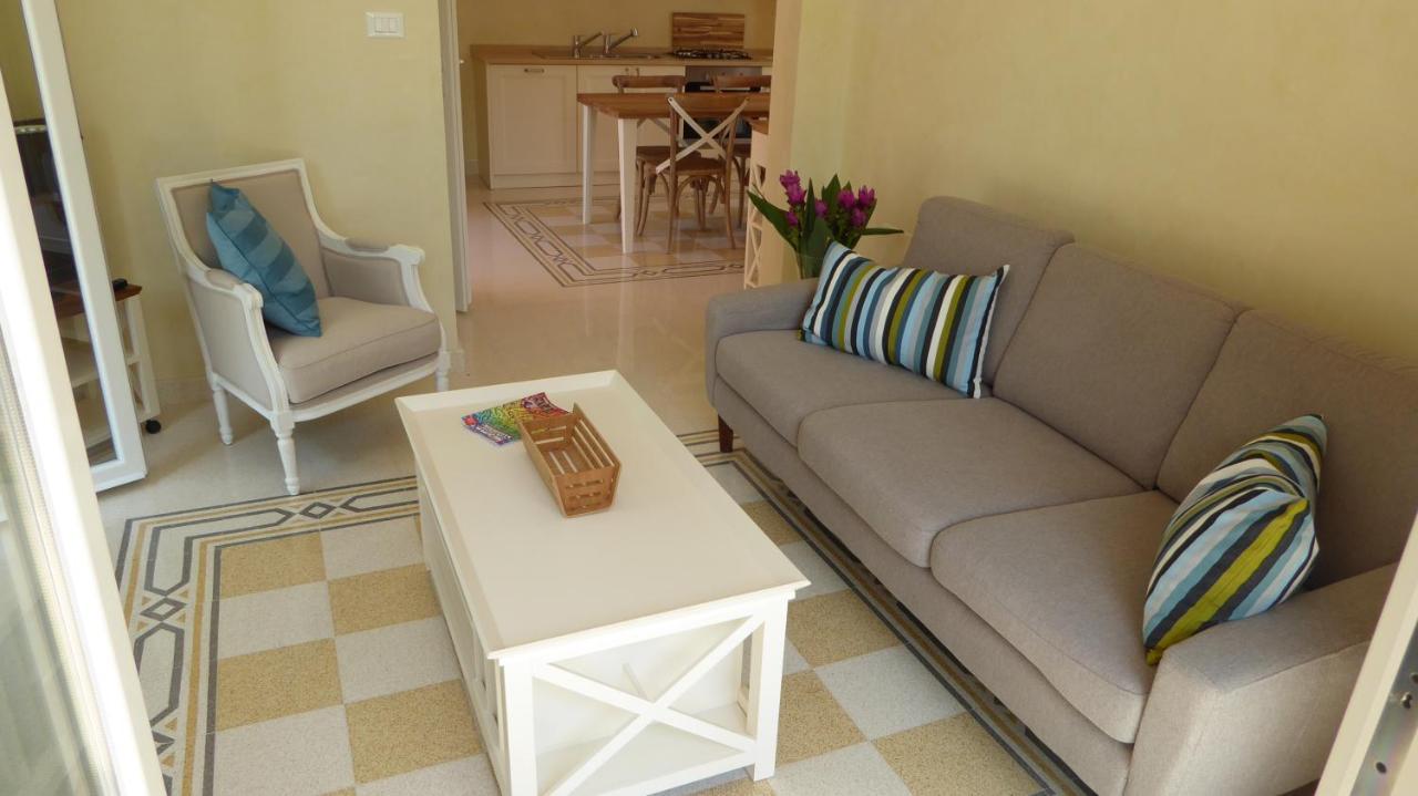Villa Sirgole Rosa With Pool, Galatina Cutrofiano Zewnętrze zdjęcie